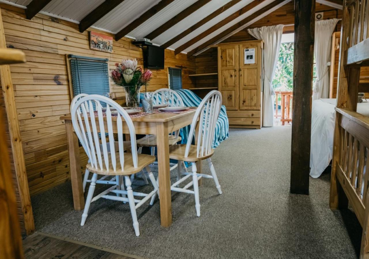 סטורמסריבייר The Village Lodge מראה חיצוני תמונה